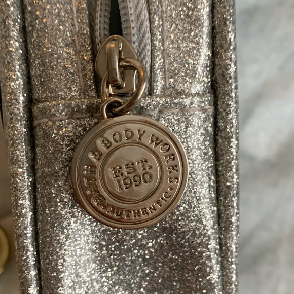 Bath and Bodyworks hand sanitizer carrier - Picture 2 of 3